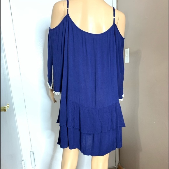 Cold Shoulder Alya Dress size Medium - Picture 4 of 6